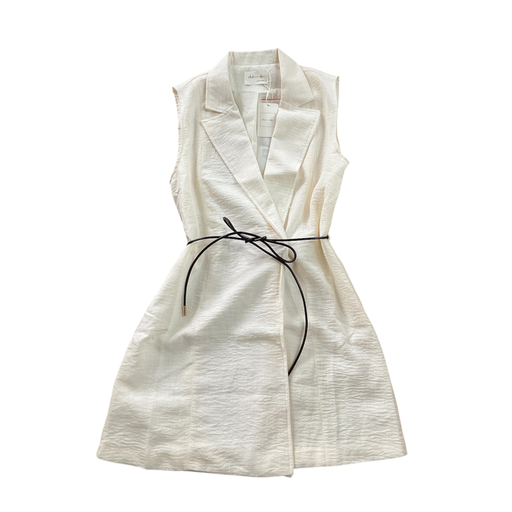VESTIDO CORTO DE CUELLITO 